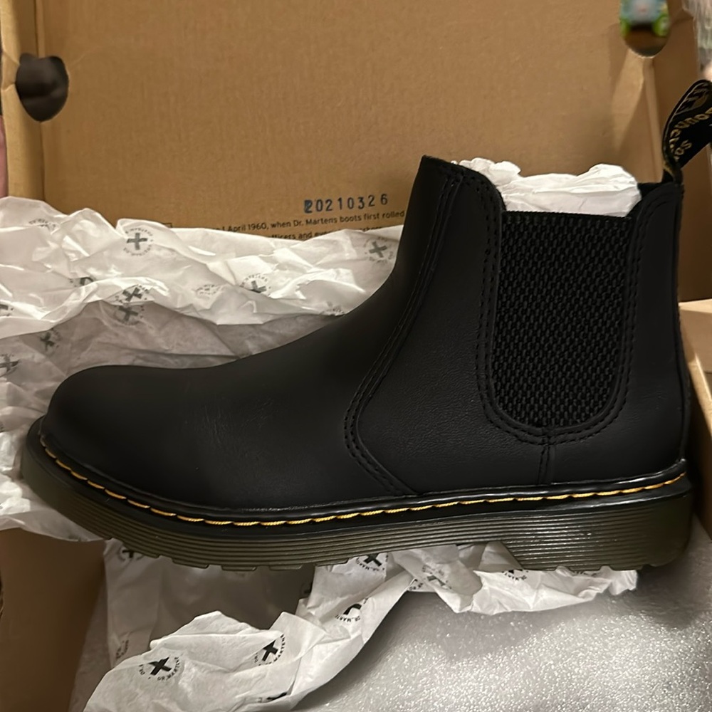 Brand New Doc Martens Chelsea Boots